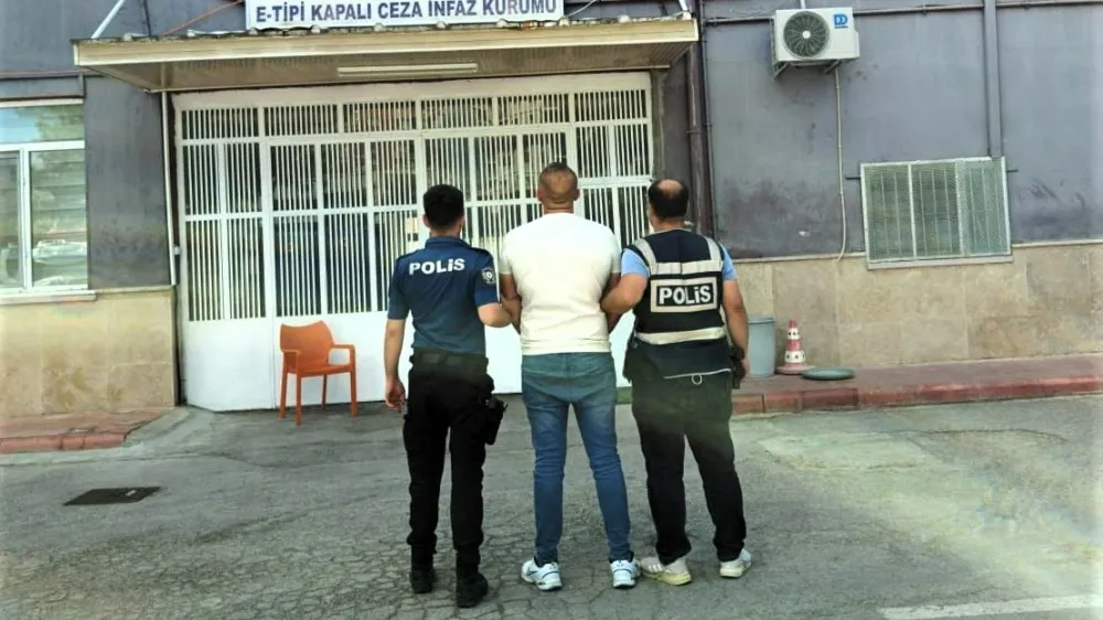 Afyonkarahisar'da Uyuşturucu Operasyonu: Sinanpaşa'da İki Şüpheli Yakalandı