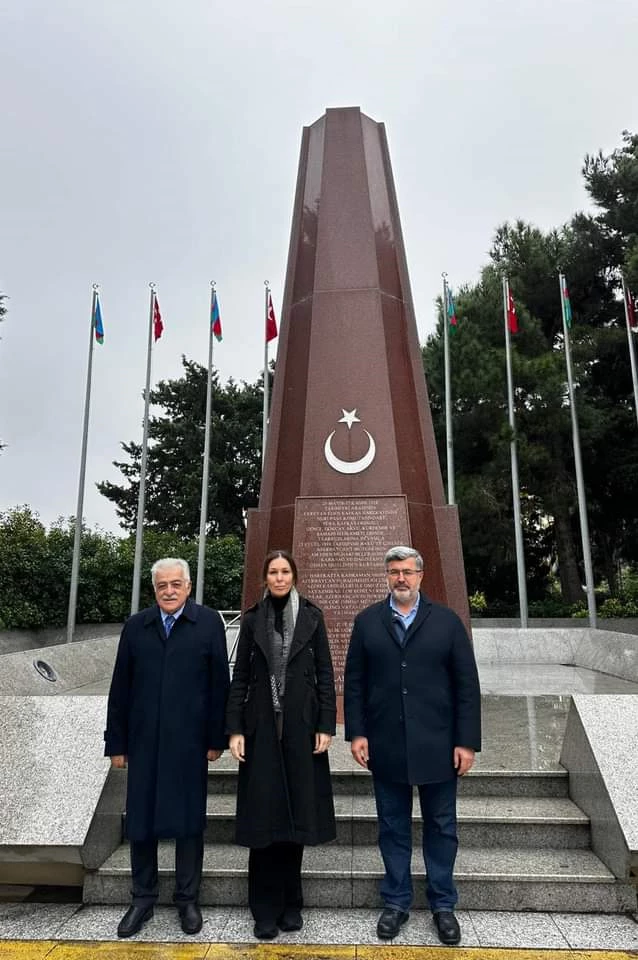 Bakü'deki Türk Şehitliği Ziyareti