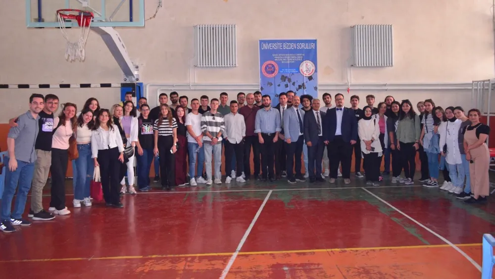 Kamil Miras Anadolu Lisesi Öğrencilerine Üniversite Rehberliği
